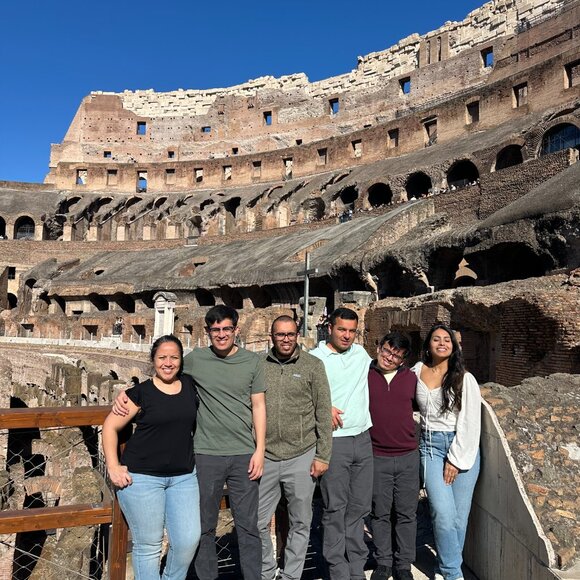 Meet Your Posher - Maria - Picture 5 of 5